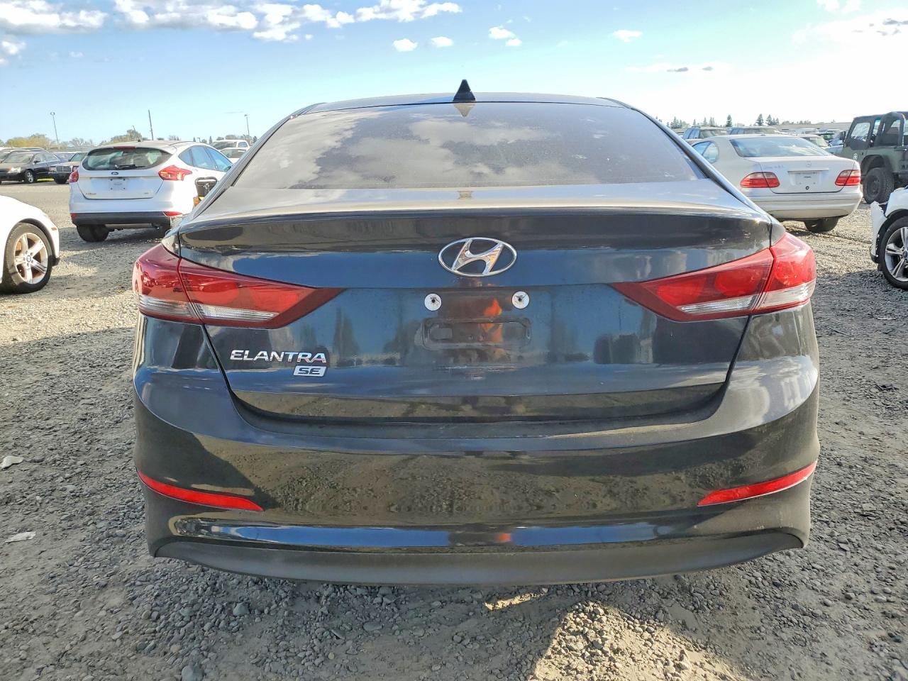 2017 HYUNDAI ELANTRA SE photo 6