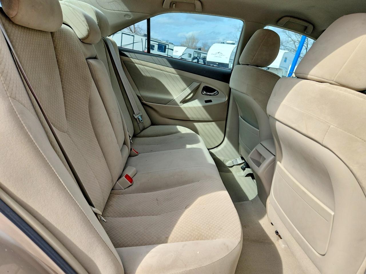 2009 TOYOTA CAMRY LE photo 10