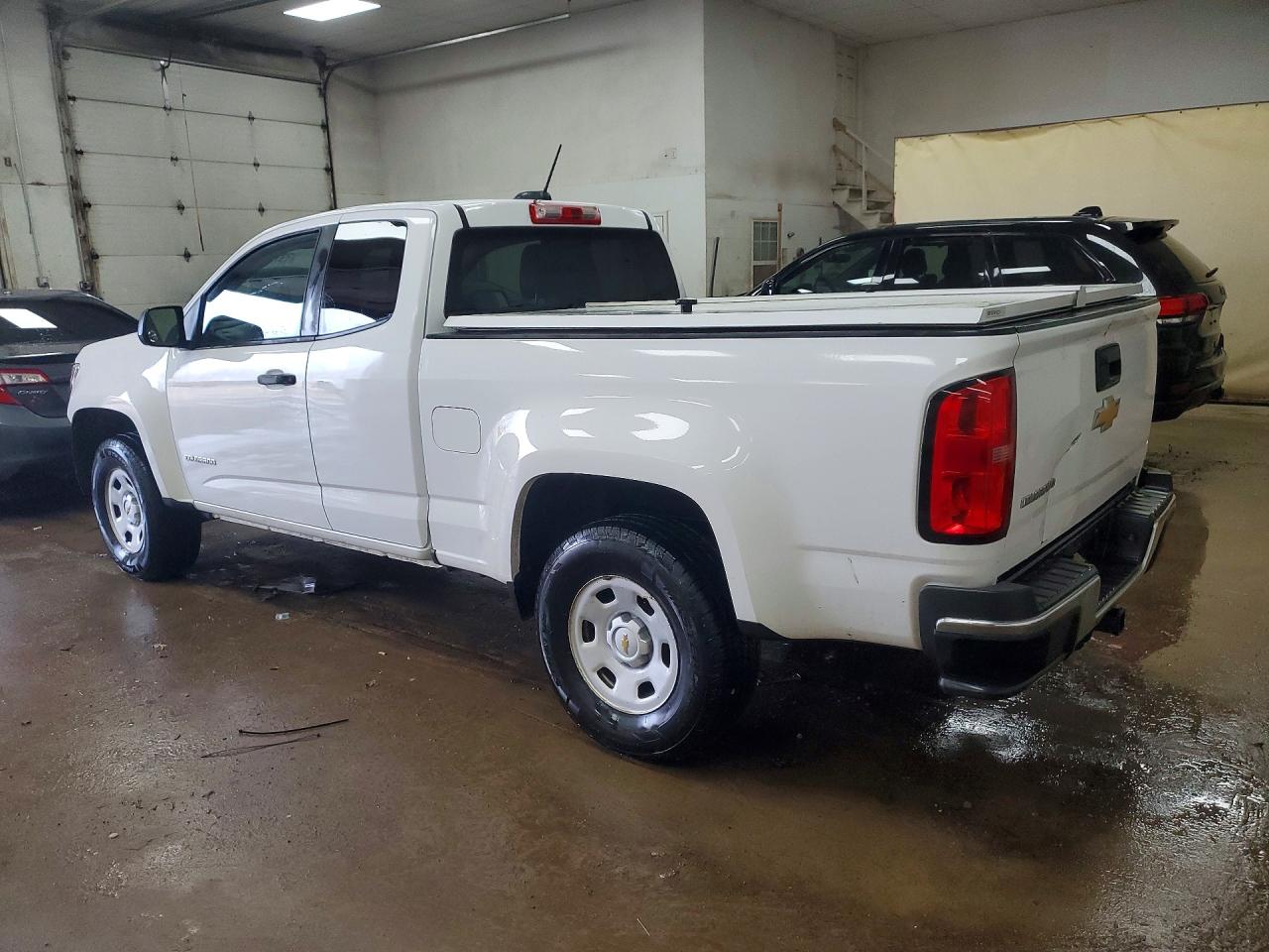 2018 CHEVROLET COLORADO photo 2