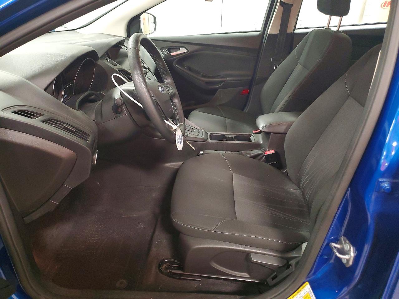 2018 FORD FOCUS SE photo 13