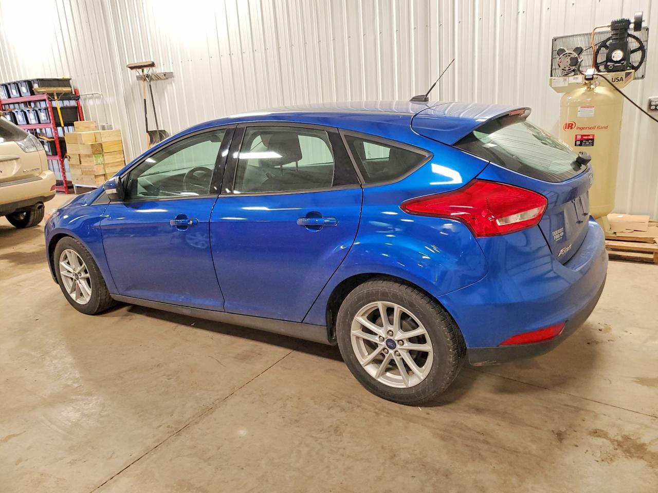 2018 FORD FOCUS SE photo 3