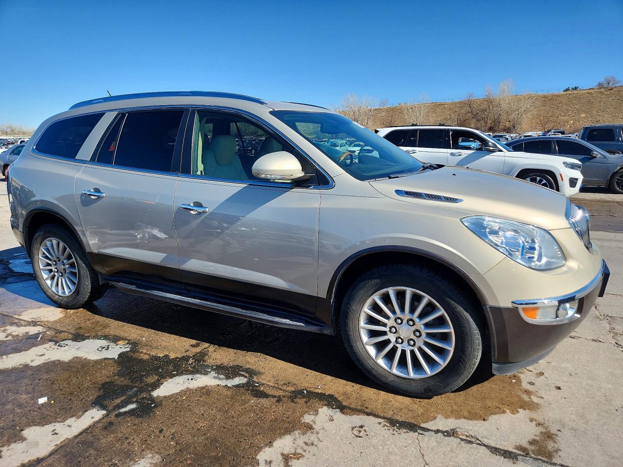 2011 BUICK ENCLAVE CXL photo 4