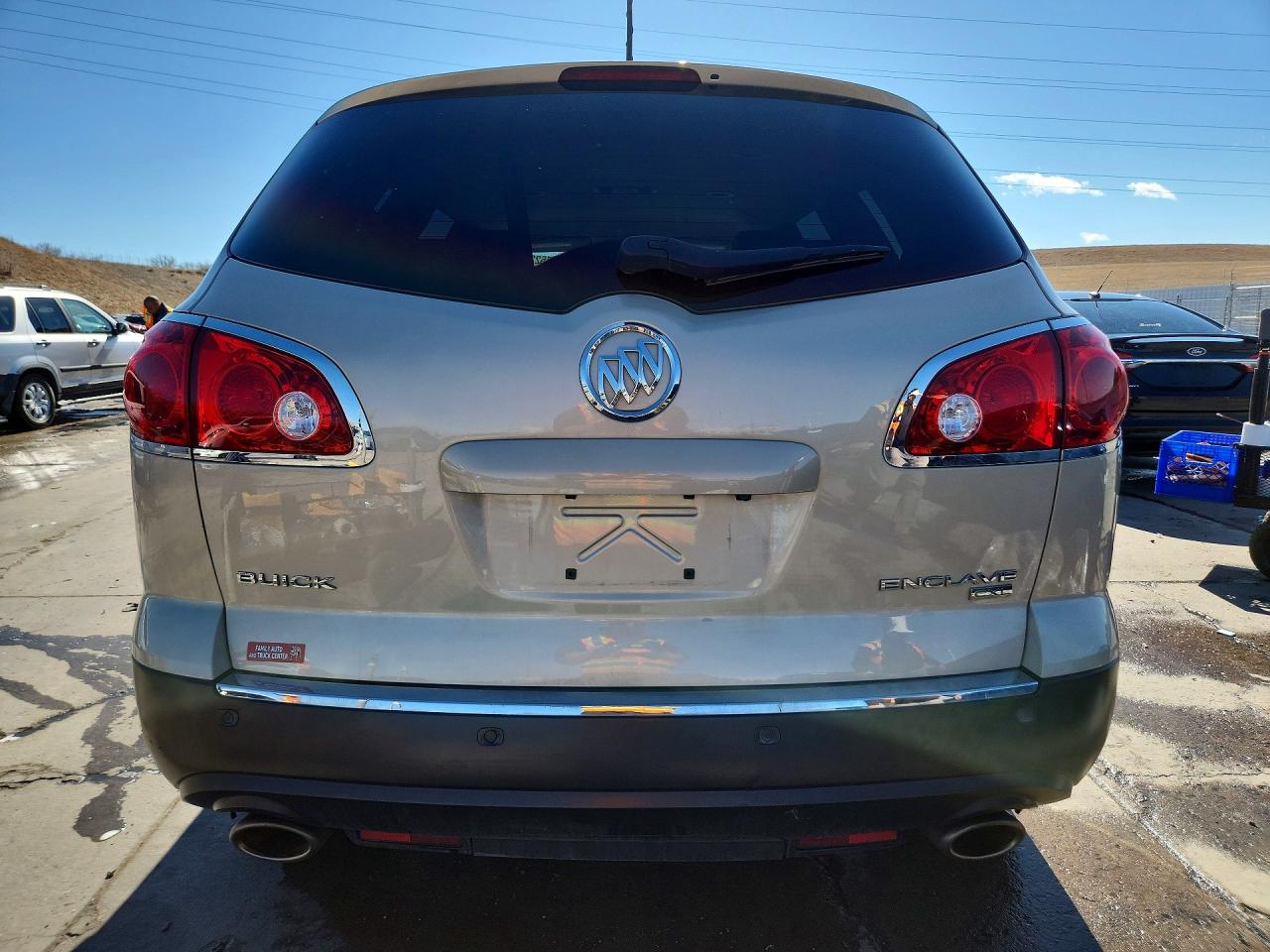 2011 BUICK ENCLAVE CXL photo 6