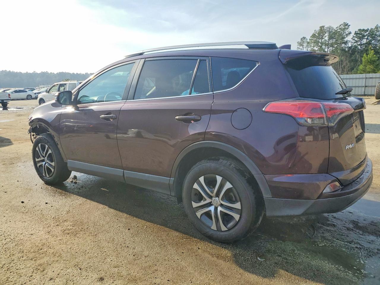 2016 TOYOTA RAV4 LE photo 2