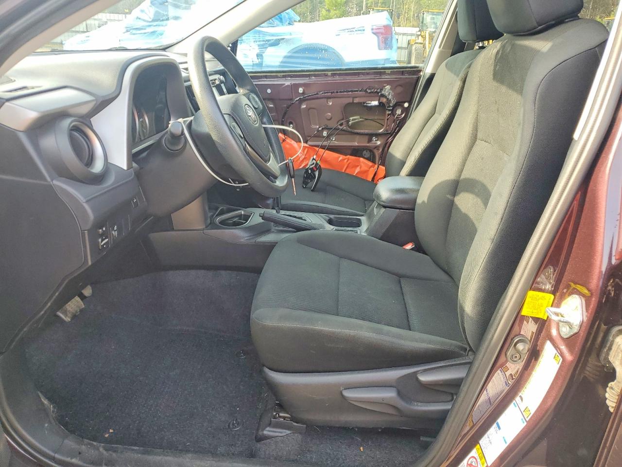 2016 TOYOTA RAV4 LE photo 7