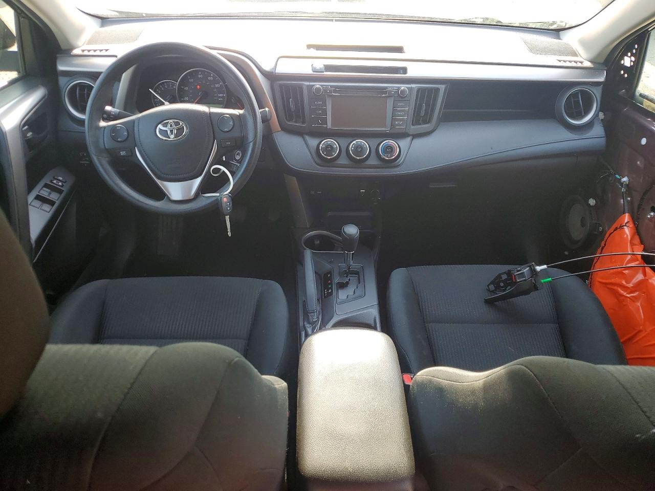 2016 TOYOTA RAV4 LE photo 8
