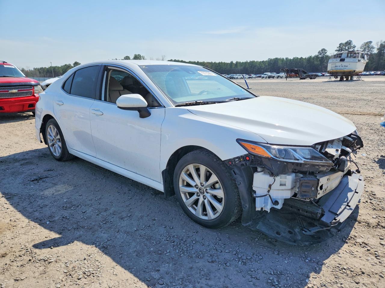 2020 TOYOTA CAMRY LE photo 10