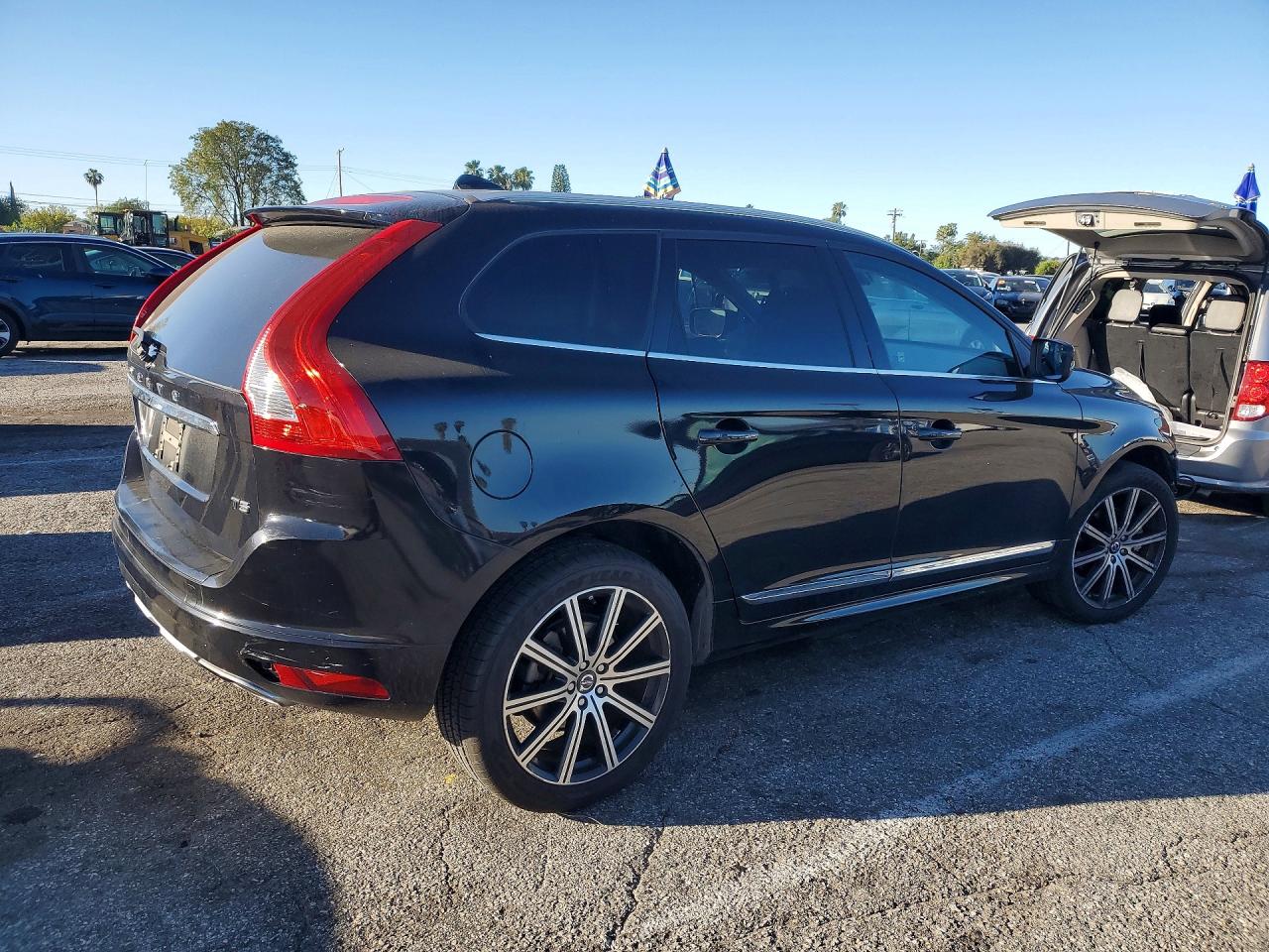 2015 VOLVO XC60 T5 PREMIER photo 7