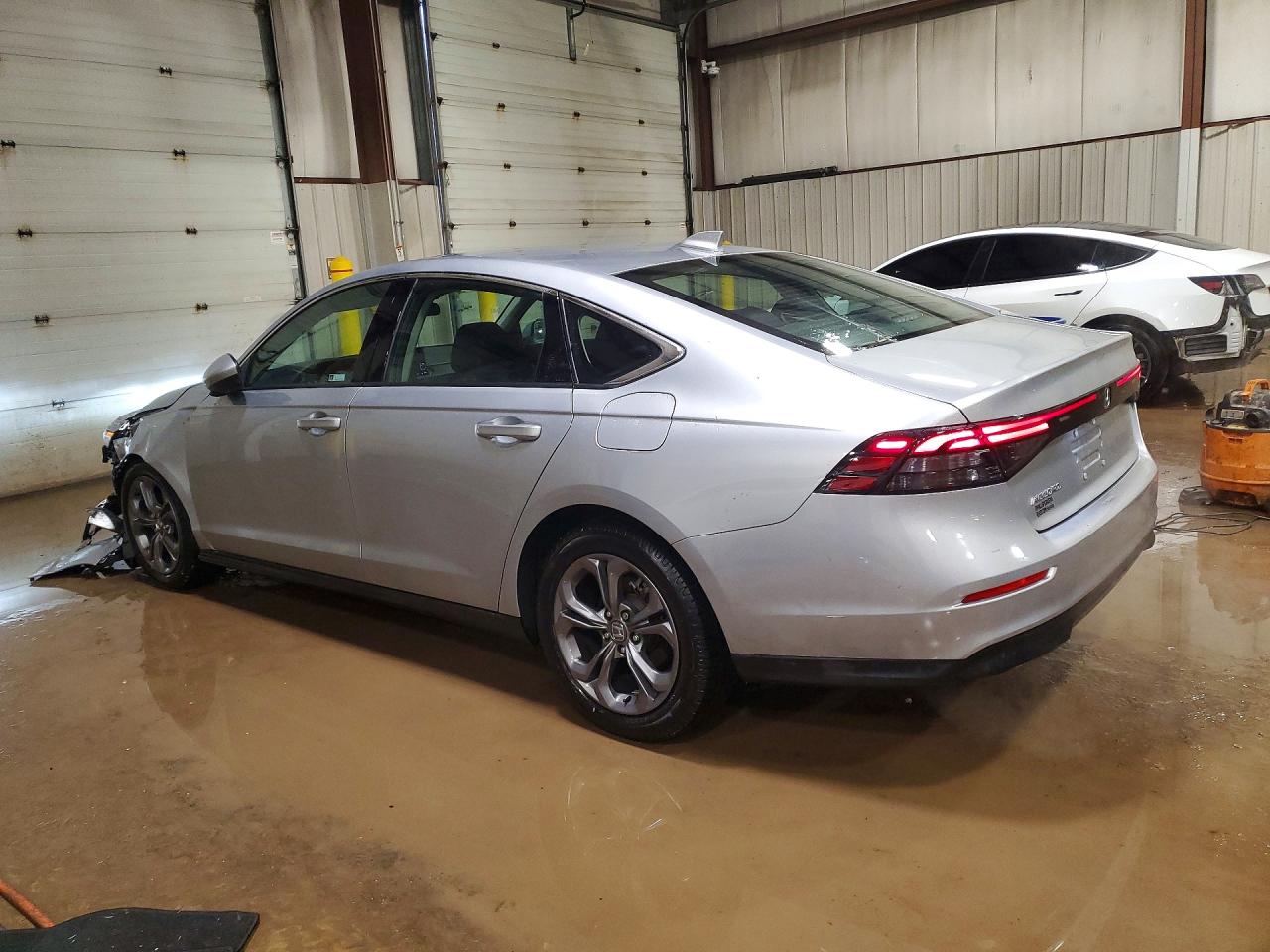 2024 HONDA ACCORD EX photo 3