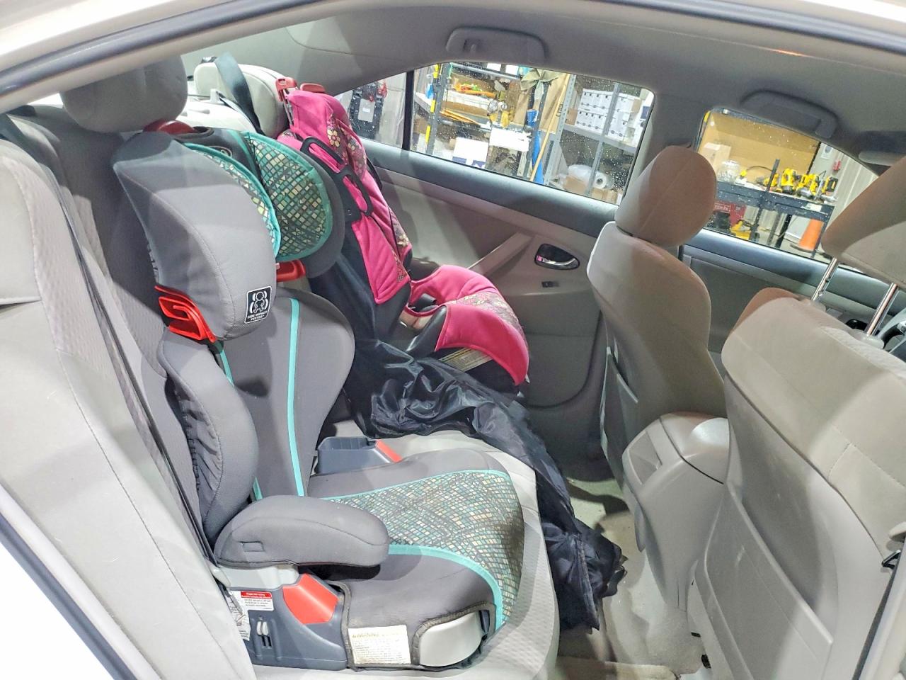 2010 TOYOTA CAMRY BASE photo 10