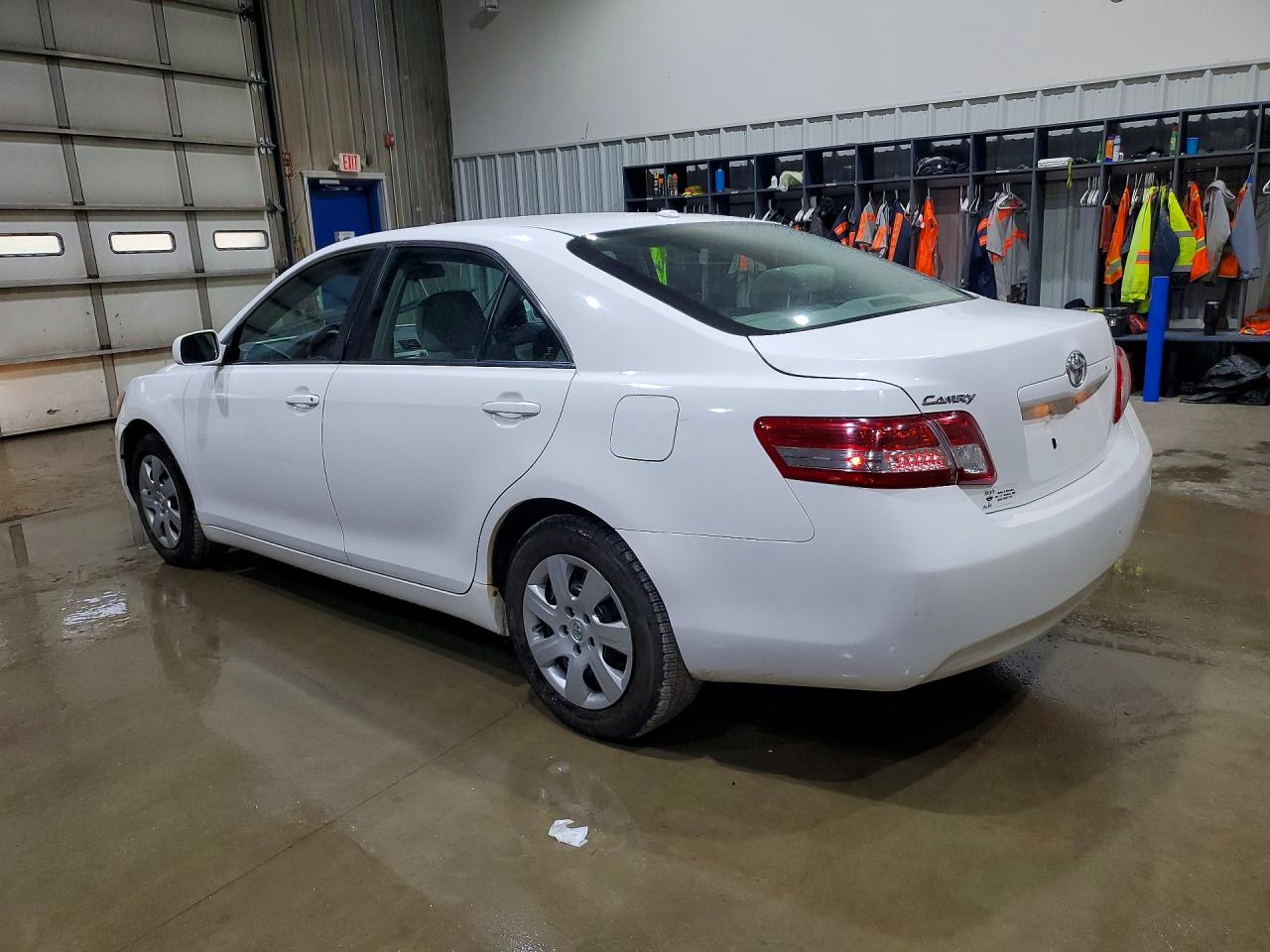 2010 TOYOTA CAMRY BASE photo 2