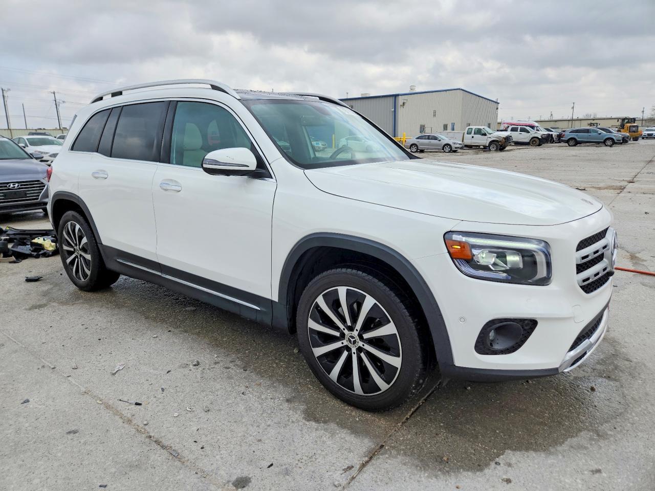 2021 MERCEDES-BENZ GLB 250 4MATIC photo 7