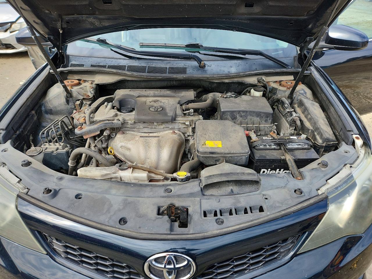 2014 TOYOTA CAMRY SE photo 31