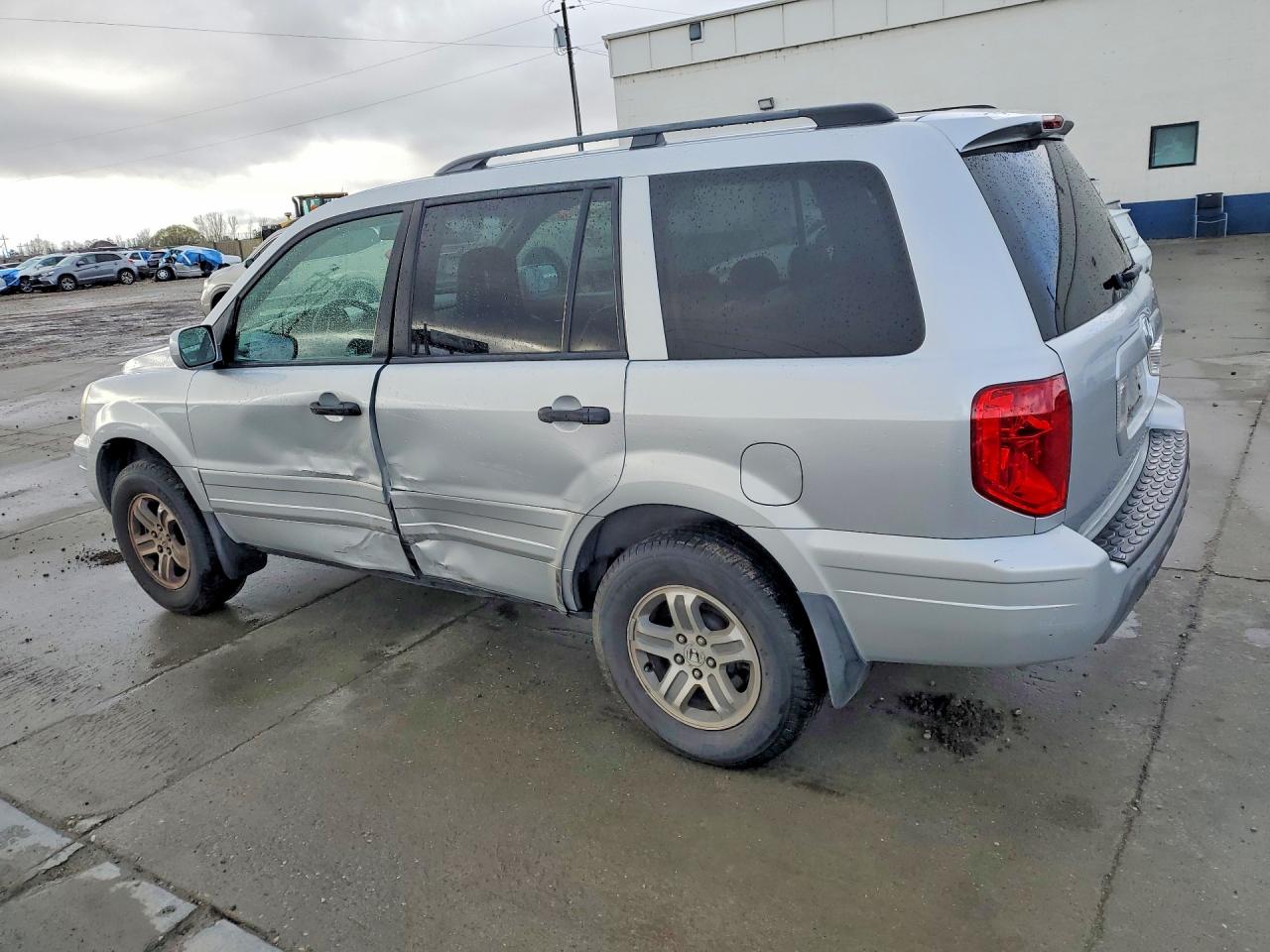2004 HONDA PILOT EXL photo 2