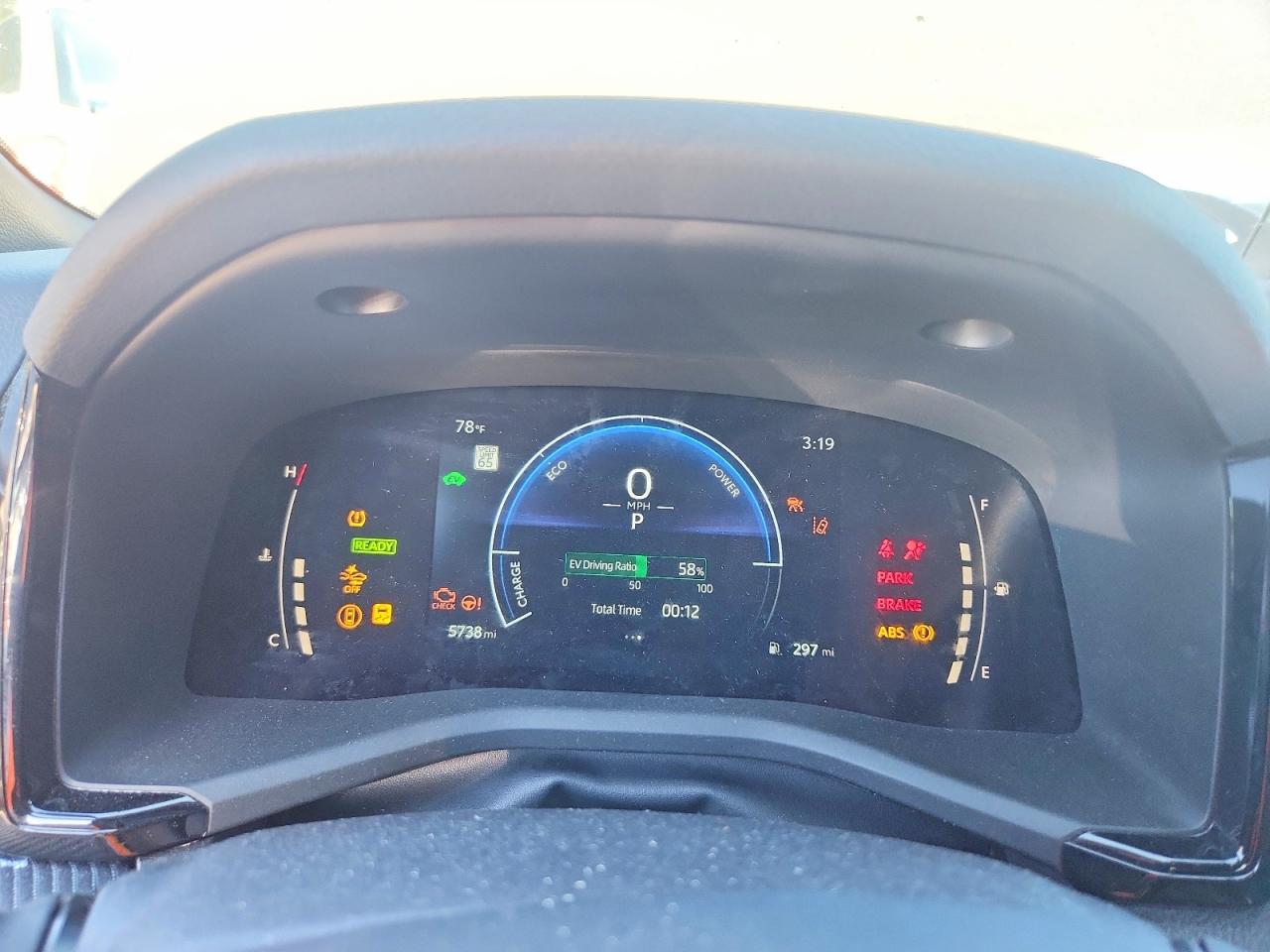 2025 TOYOTA CAMRY SE photo 17