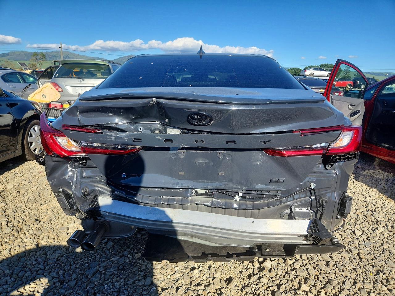 2025 TOYOTA CAMRY SE photo 11