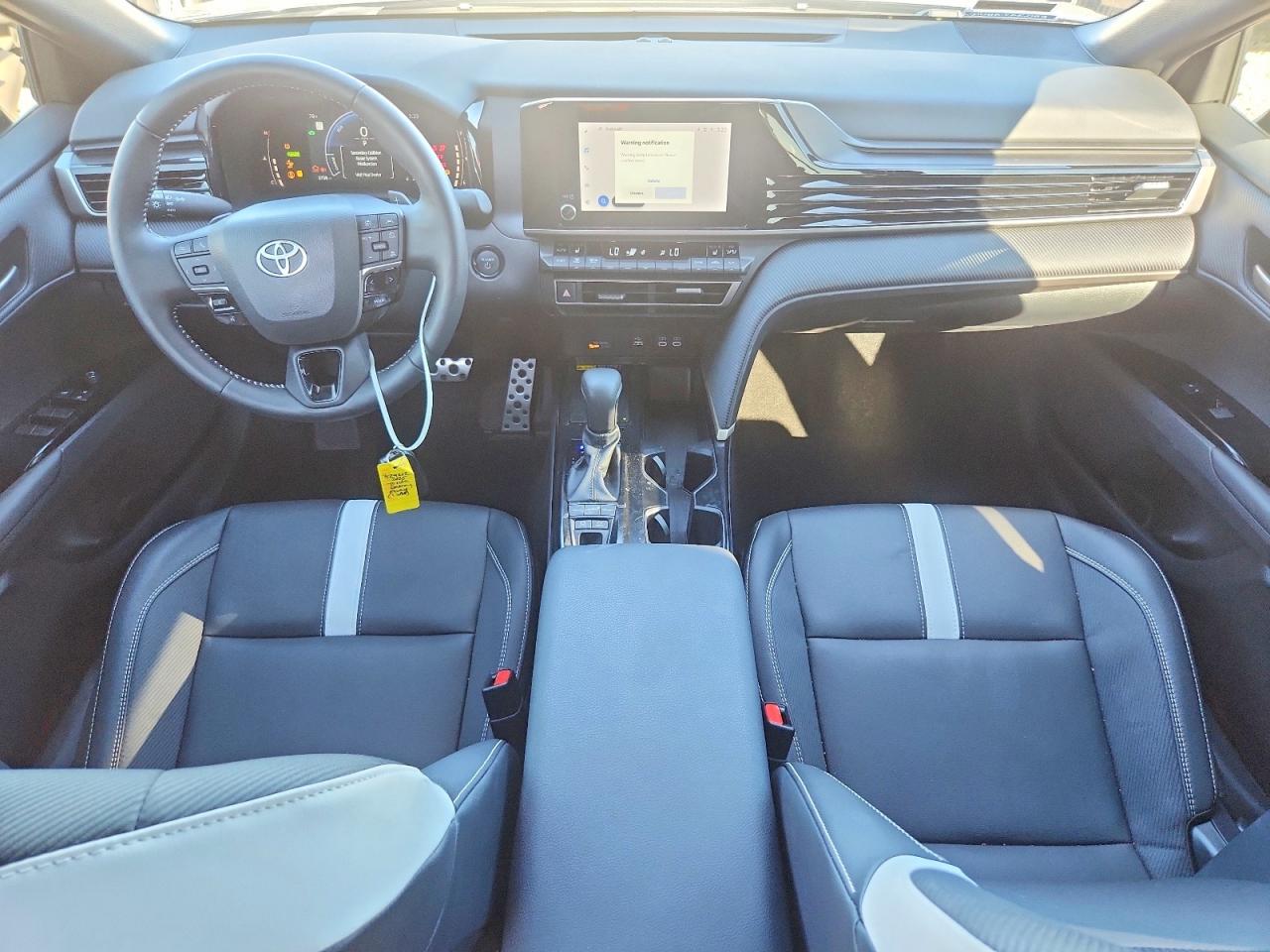 2025 TOYOTA CAMRY SE photo 15