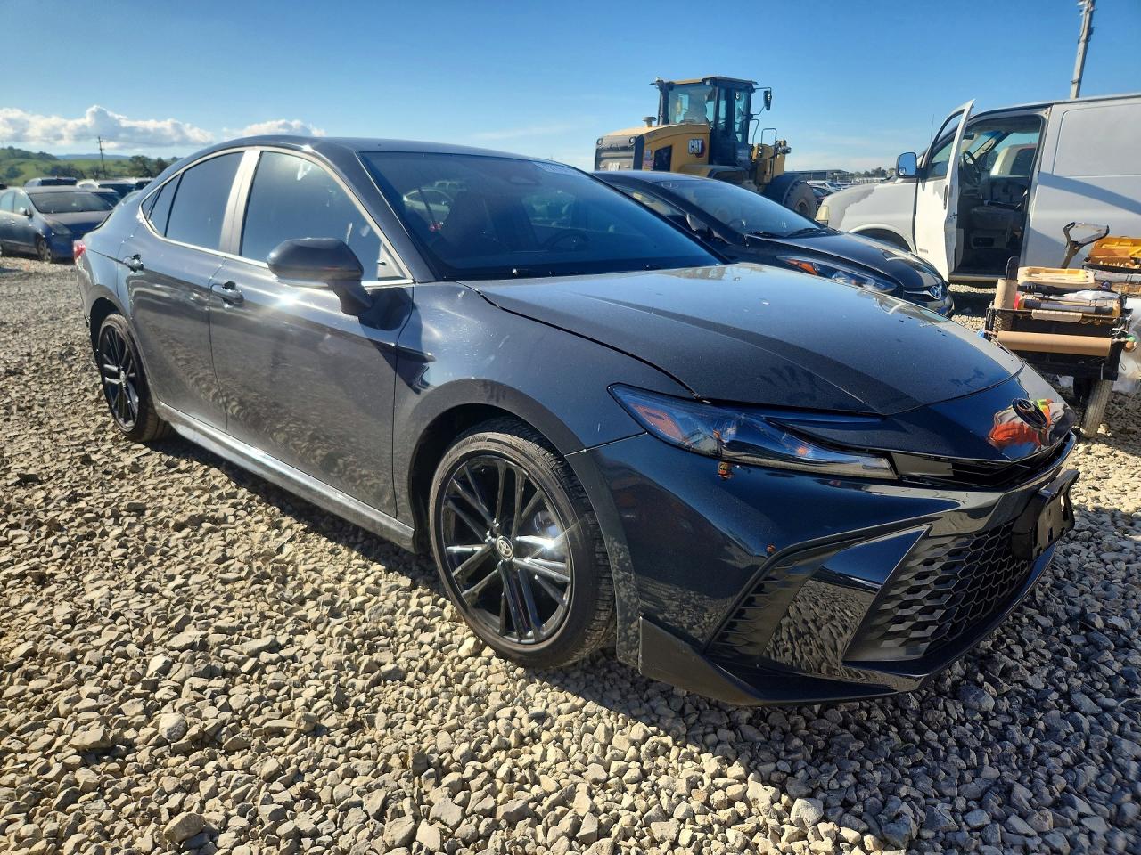 2025 TOYOTA CAMRY SE photo 7