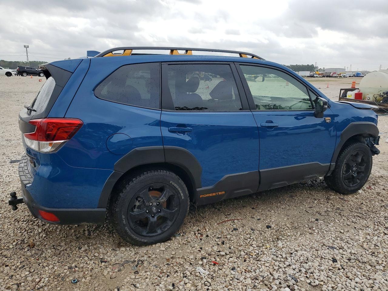 2022 SUBARU FORESTER WILDERNESS photo 3