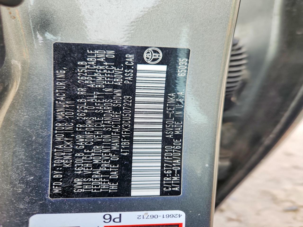 2012 TOYOTA CAMRY LE photo 12