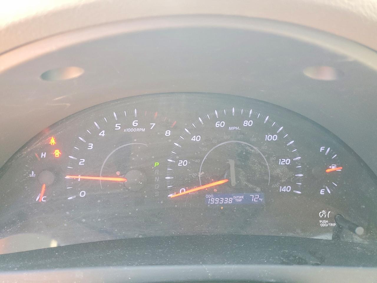 2011 TOYOTA CAMRY LE photo 9