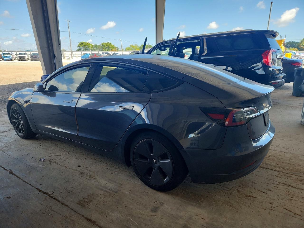 2023 TESLA MODEL 3 photo 3