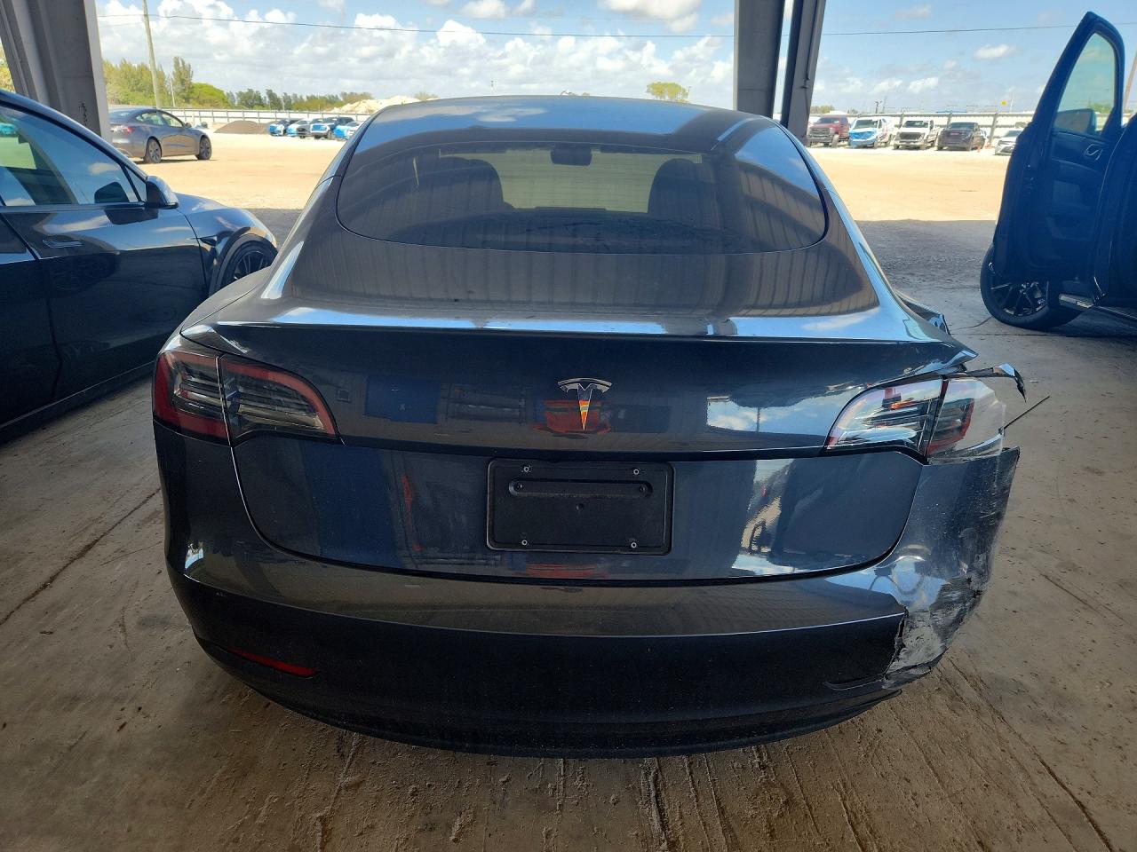 2023 TESLA MODEL 3 photo 11