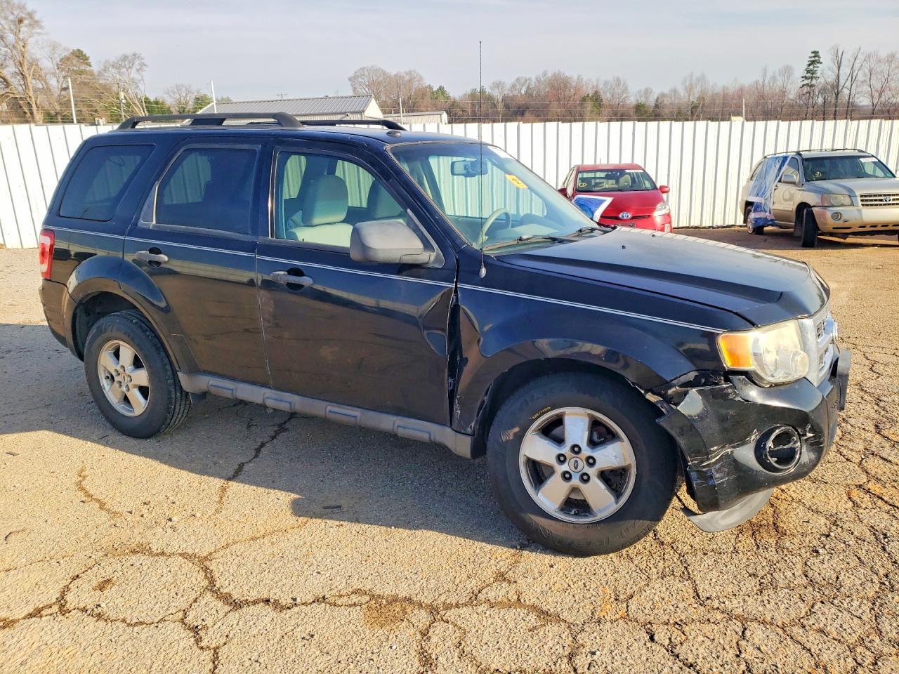 2010 FORD ESCAPE XLT photo 10
