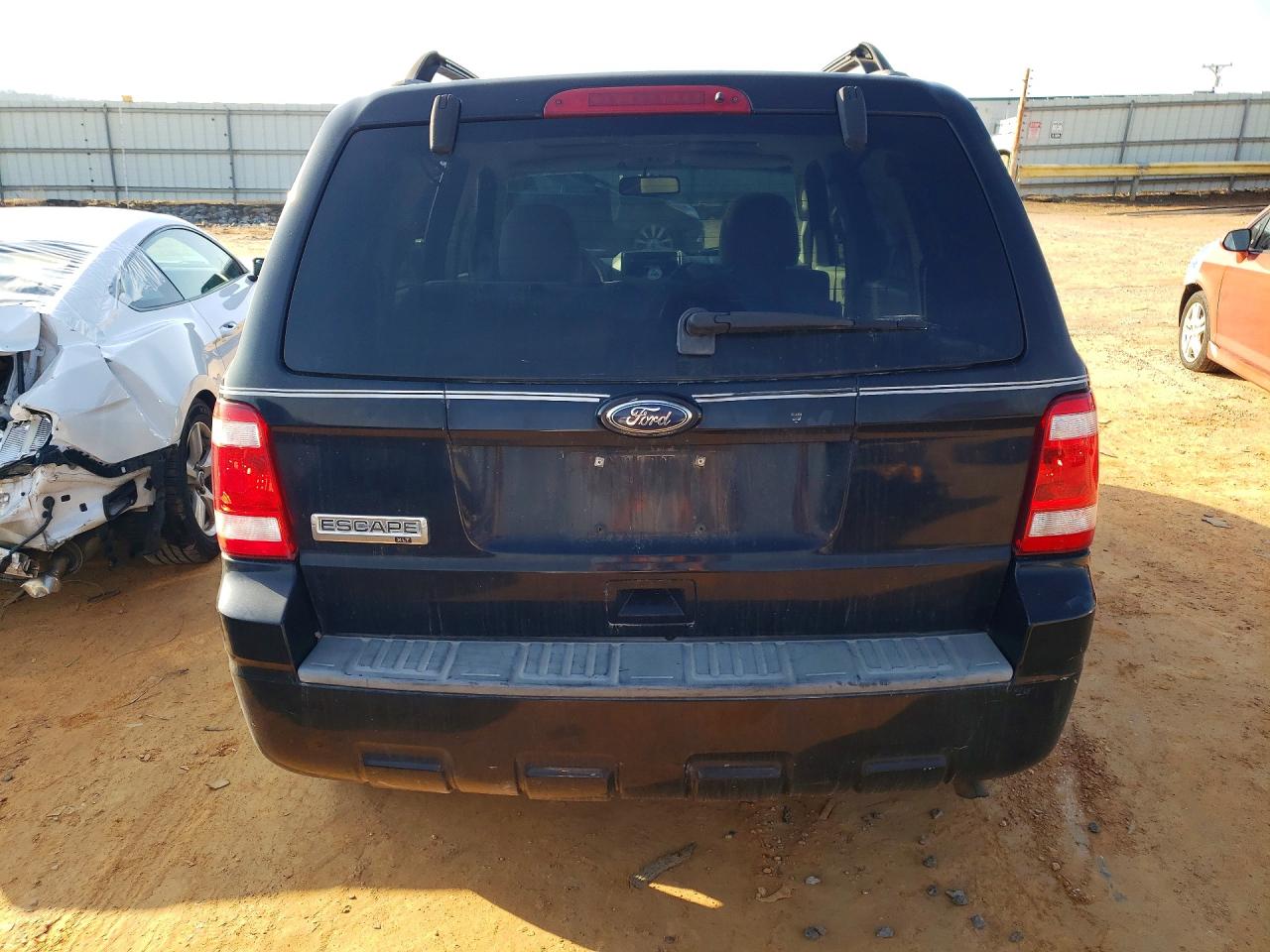 2010 FORD ESCAPE XLT photo 16