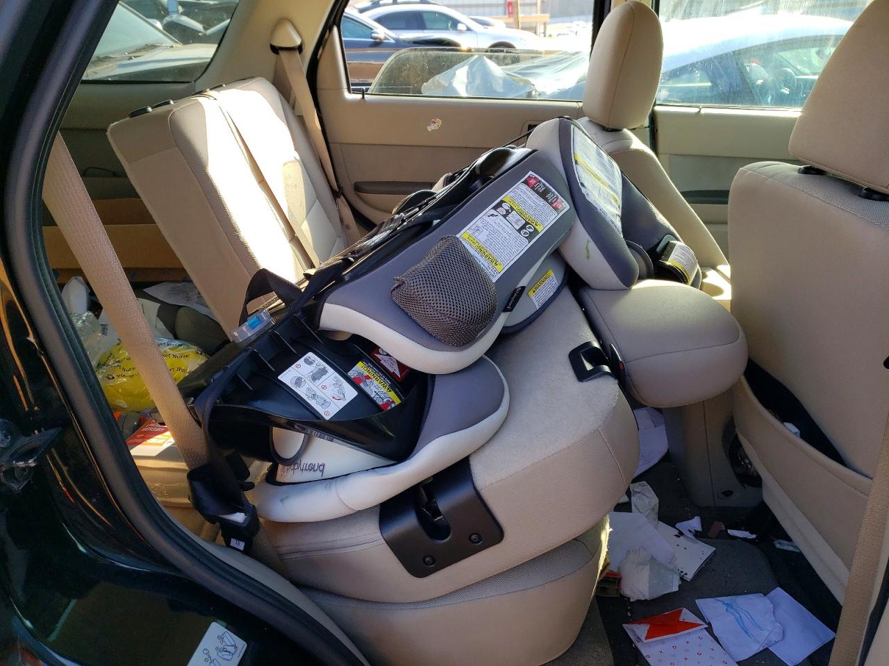 2010 FORD ESCAPE XLT photo 31