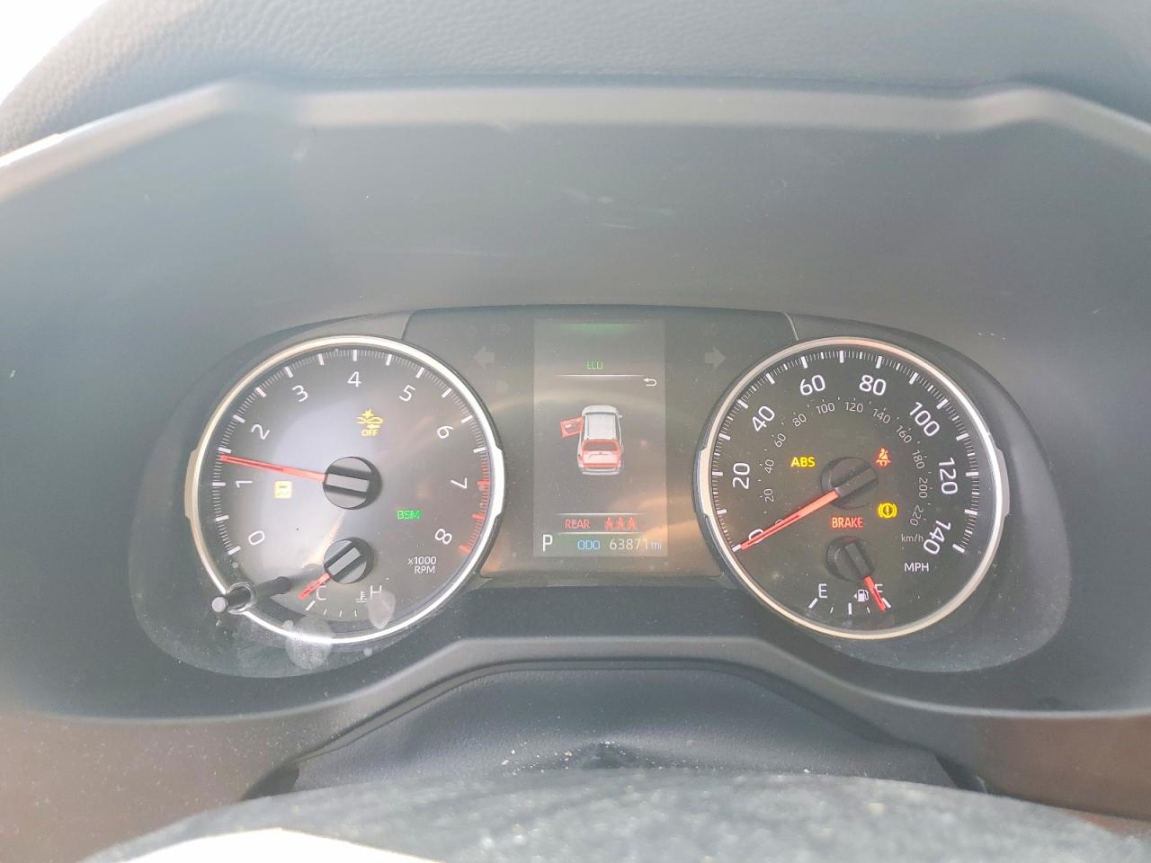 2021 TOYOTA RAV4 XLE photo 9
