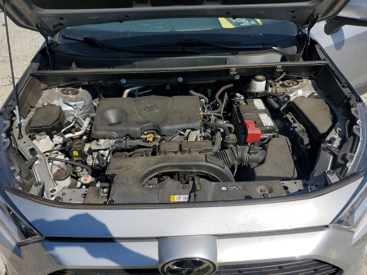 2021 TOYOTA RAV4 XLE photo 12