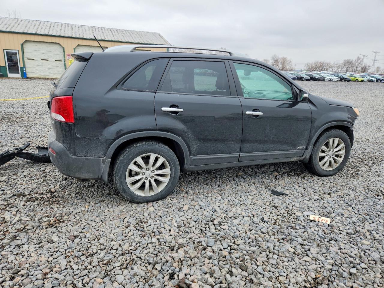 2011 KIA SORENTO photo 3