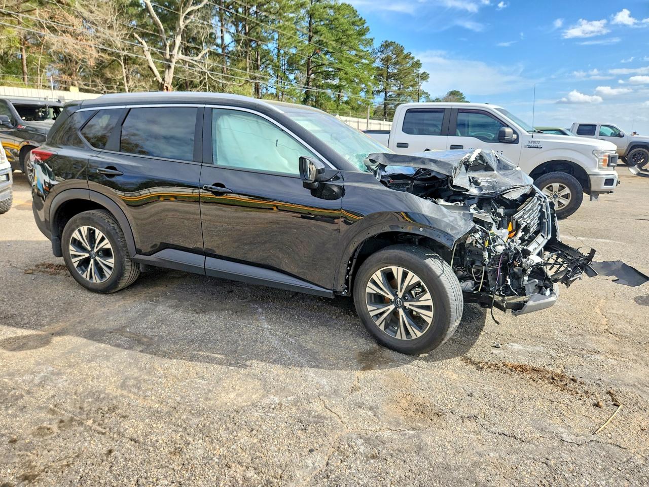 2023 NISSAN ROGUE SV photo 4