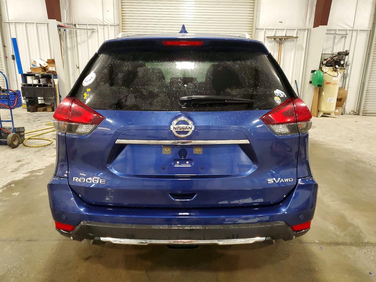 2019 NISSAN ROGUE SV photo 6