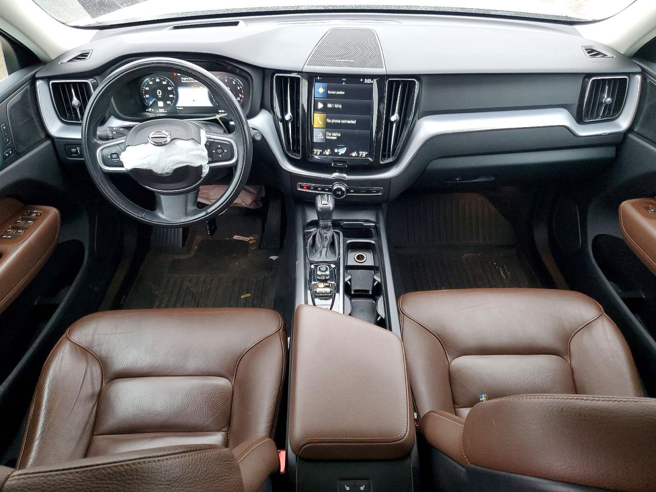 2020 VOLVO XC60 T5 MOMENTUM photo 15