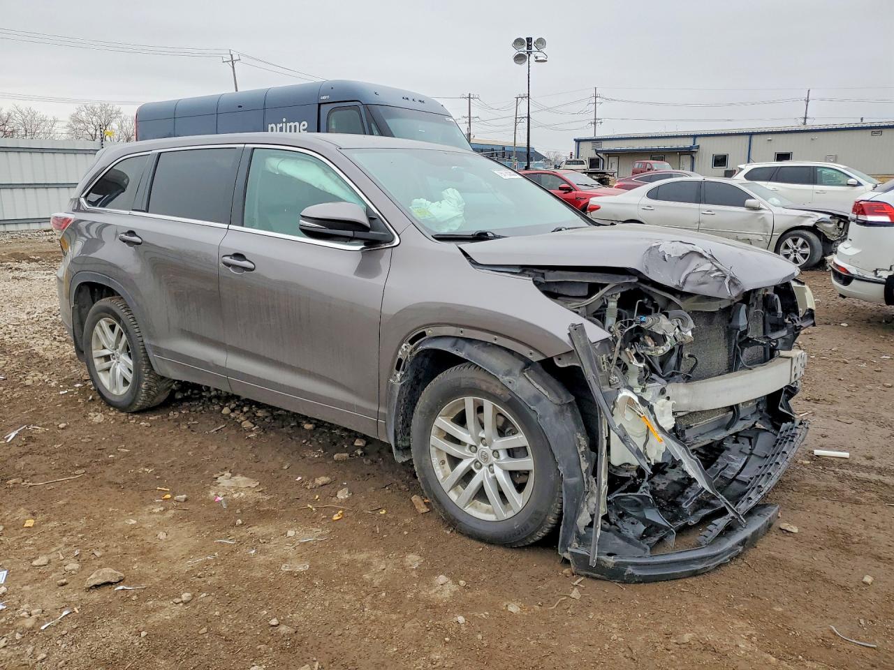 2014 TOYOTA HIGHLANDER LE photo 7