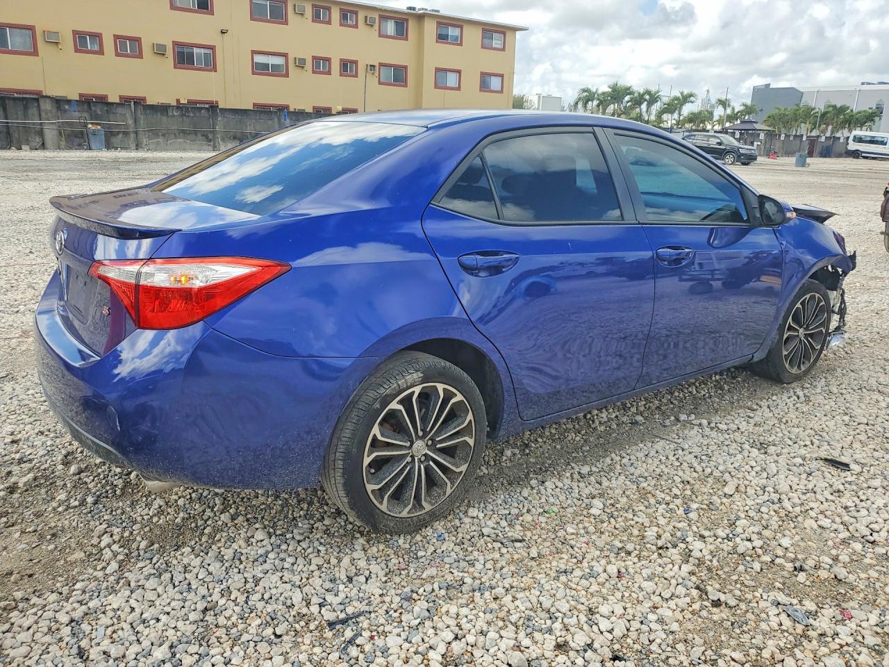 2016 TOYOTA COROLLA S PLUS photo 3