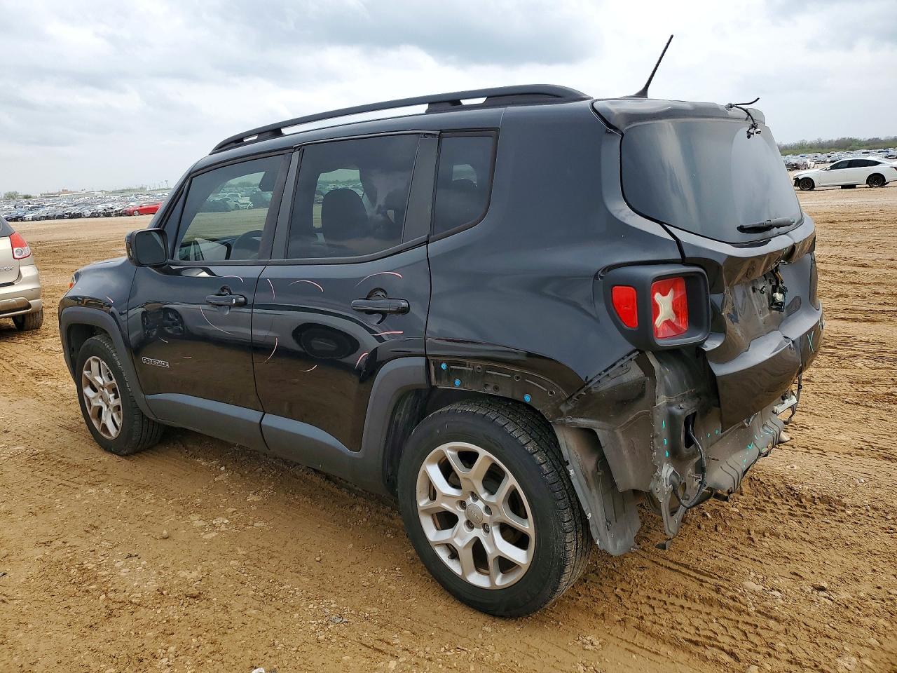 2015 JEEP RENEGADE LATITUDE photo 3