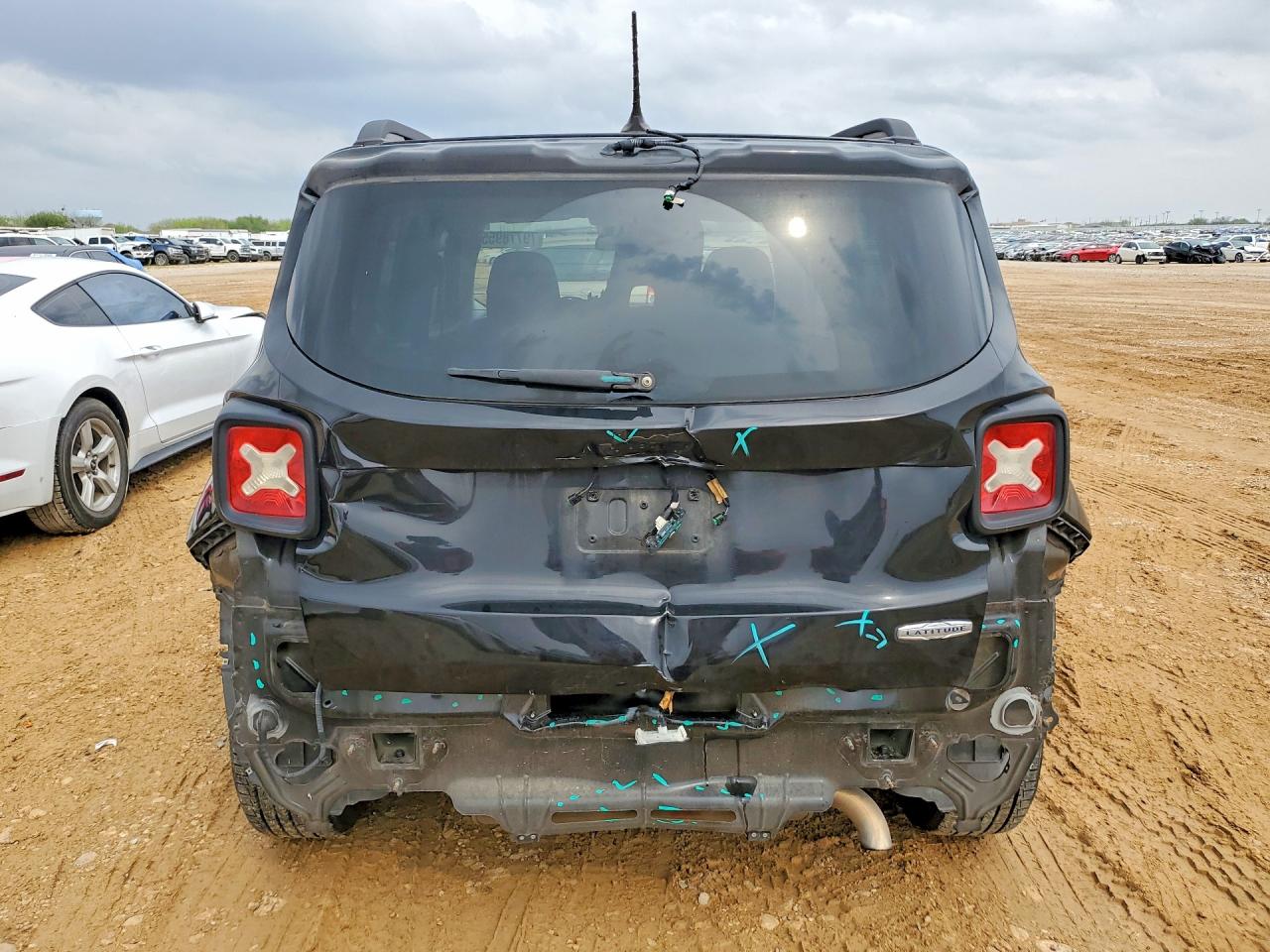 2015 JEEP RENEGADE LATITUDE photo 11