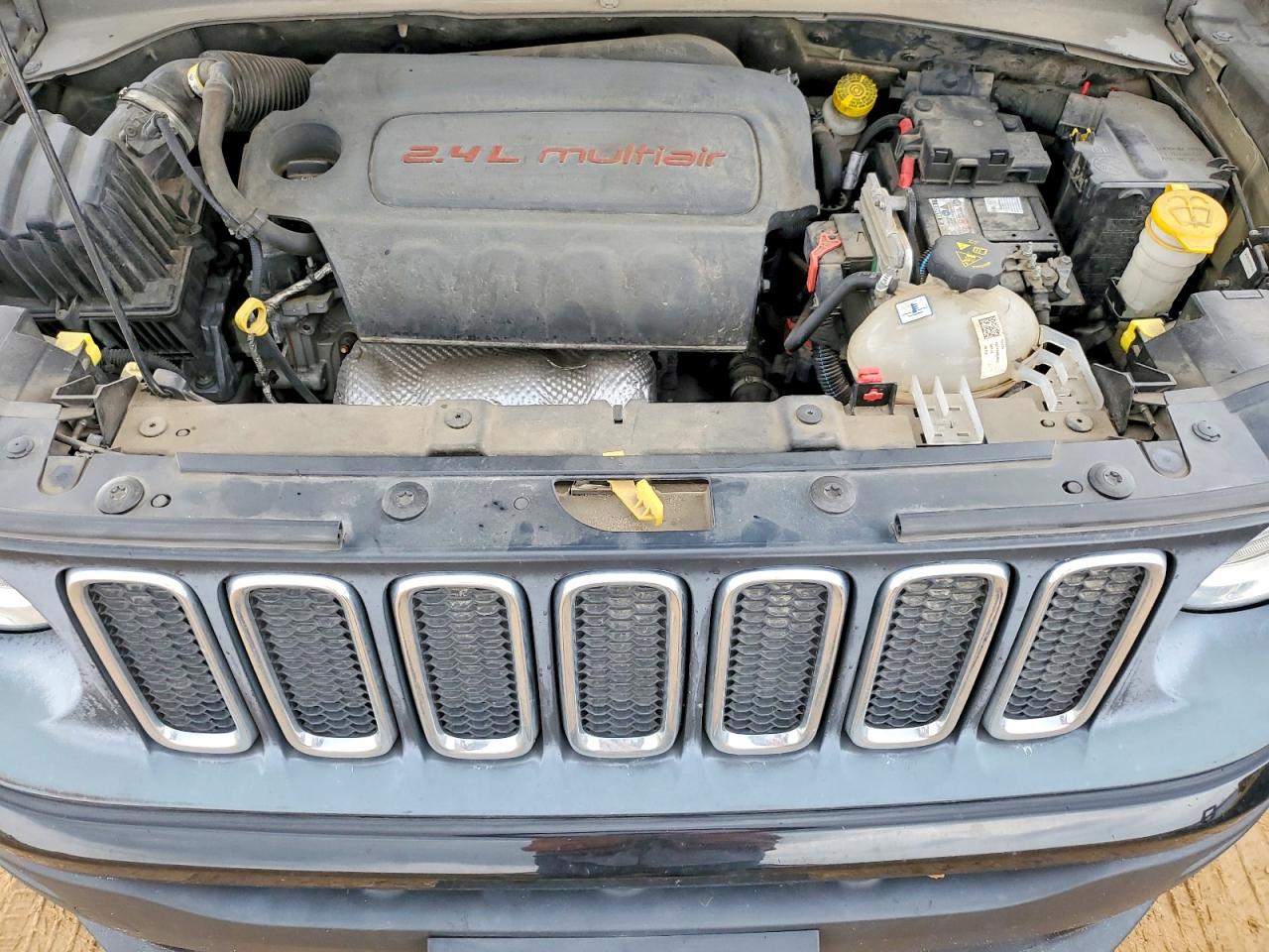 2015 JEEP RENEGADE LATITUDE photo 23