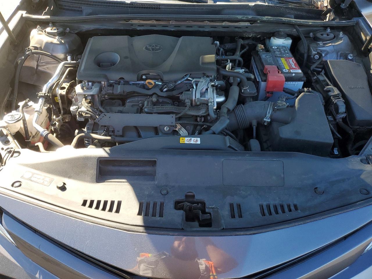 2019 TOYOTA CAMRY LE photo 21