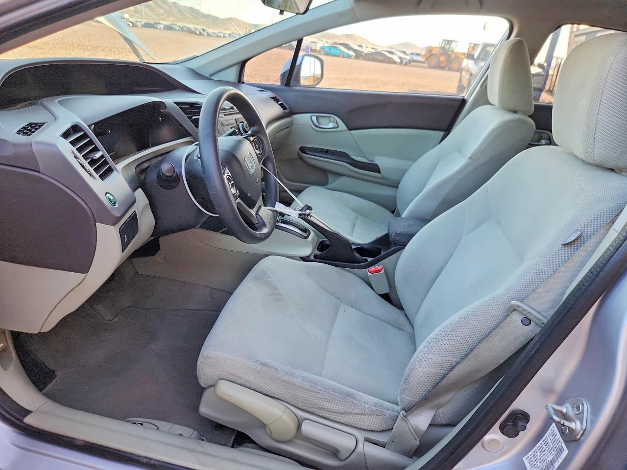 2012 HONDA CIVIC LX photo 19