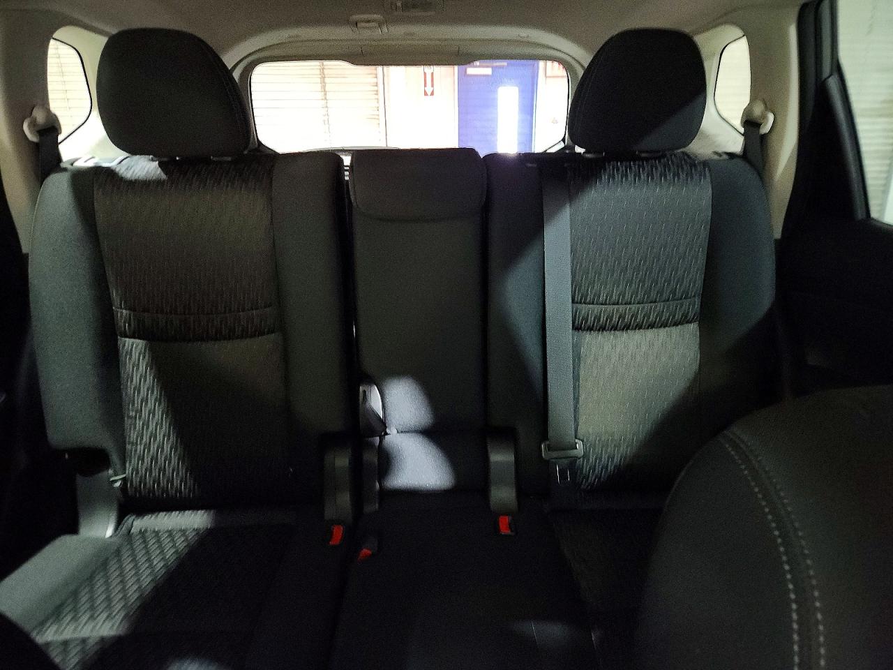 2019 NISSAN ROGUE SV photo 10