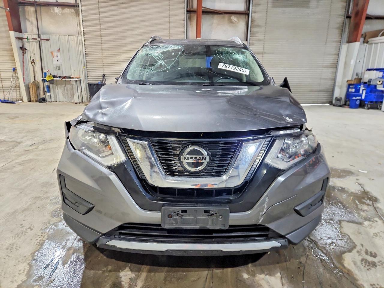 2019 NISSAN ROGUE SV photo 5