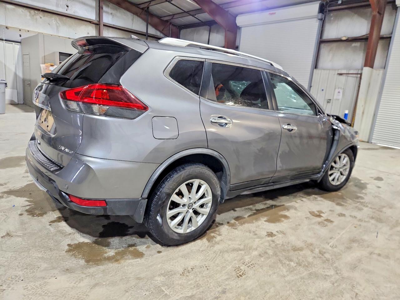 2019 NISSAN ROGUE SV photo 3