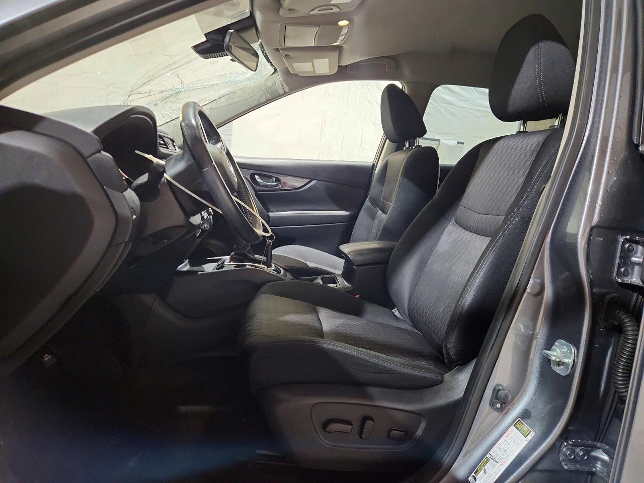 2019 NISSAN ROGUE SV photo 7