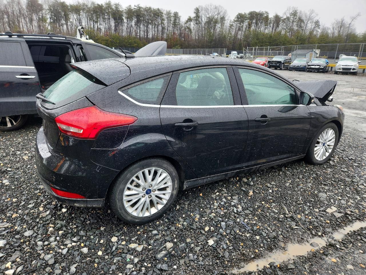 2018 FORD FOCUS TITANIUM photo 3