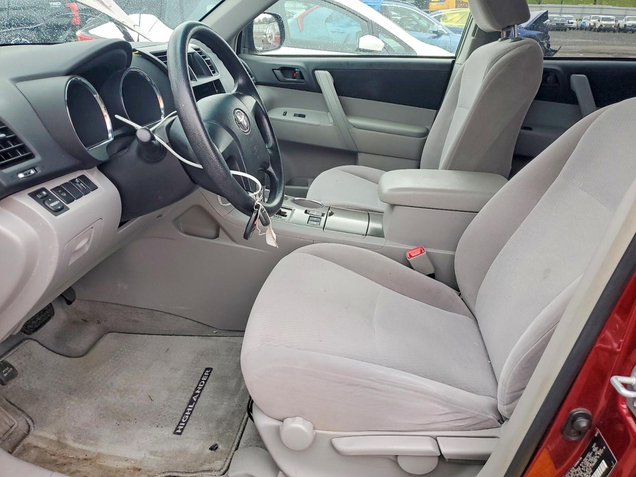 2008 TOYOTA HIGHLANDER BASE photo 7