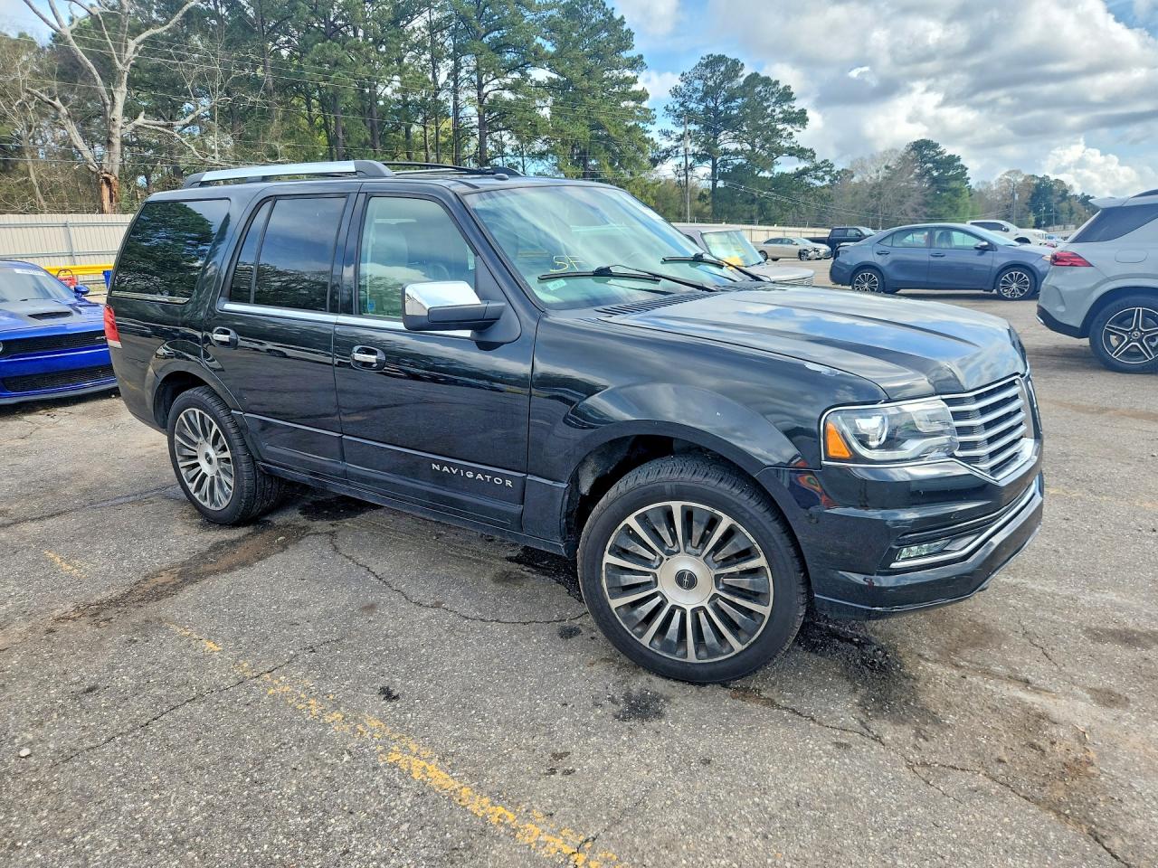 2015 LINCOLN NAVIGATOR photo 10